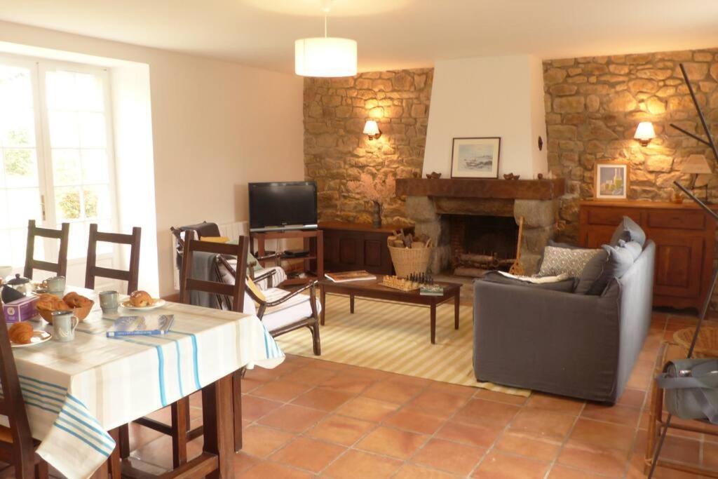 Crac'H, Grande Maison De Vacances Au Calme Crach Εξωτερικό φωτογραφία